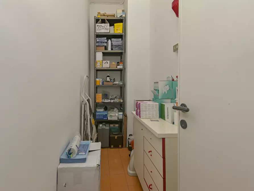 Immagine 40 di Ufficio in vendita  in Corso Monte Cucco 85 a Torino