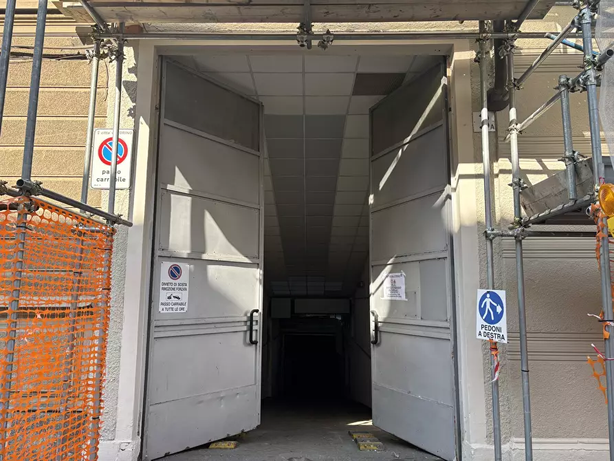 Immagine 14 di Capannone industriale in vendita  in Via Parella 3 a Torino