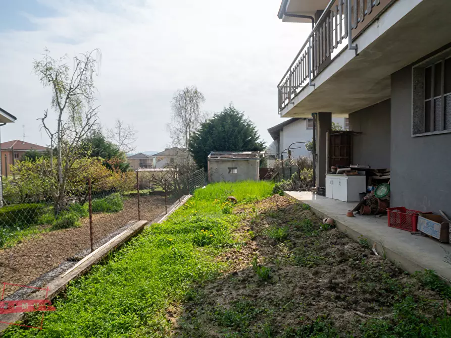 Immagine 13 di Villa in vendita  in via rossini 5 a San Damiano D'asti