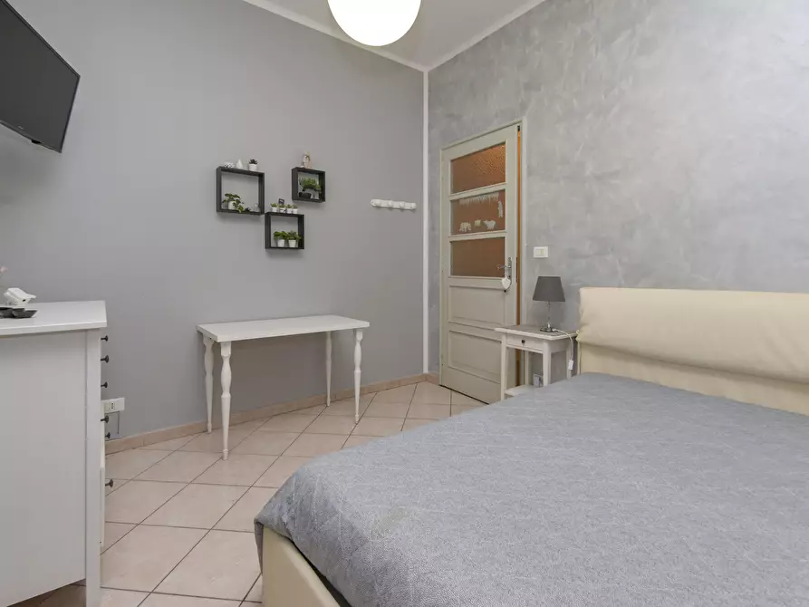 Immagine 34 di Quadrilocale in vendita  in via Livorno 9 a Torino