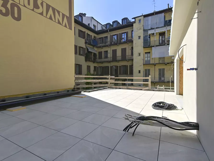 Immagine 7 di Loft/Open space in vendita  in Via Ugo Foscolo 6 a Torino