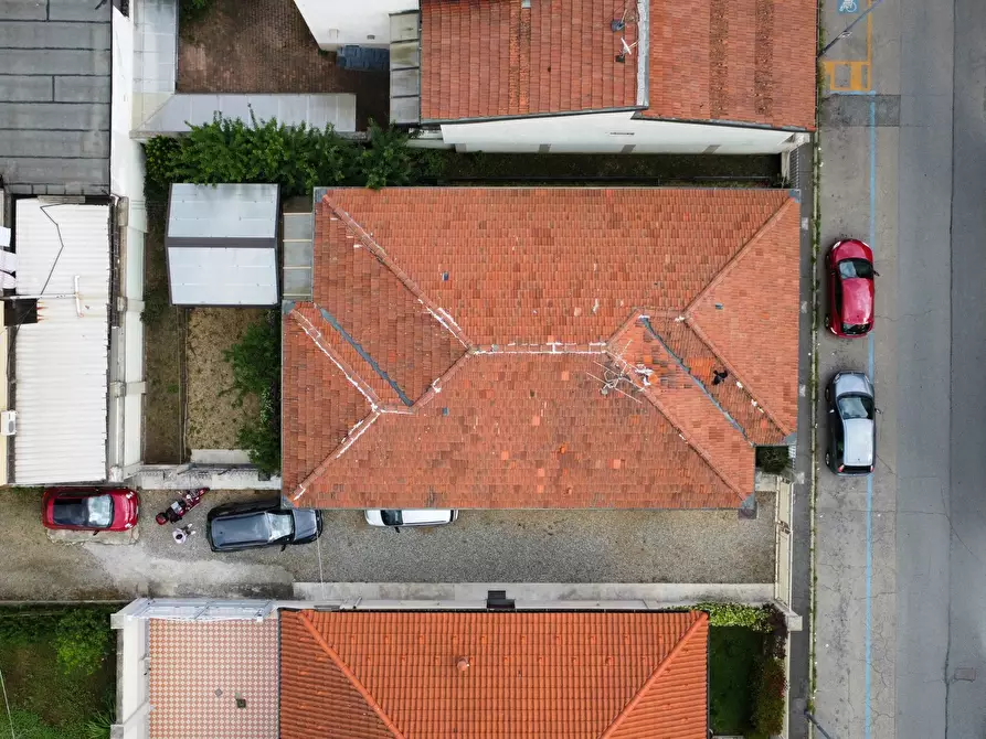 Immagine 10 di Villa in vendita  in via nazario sauro 45 a Venaria Reale