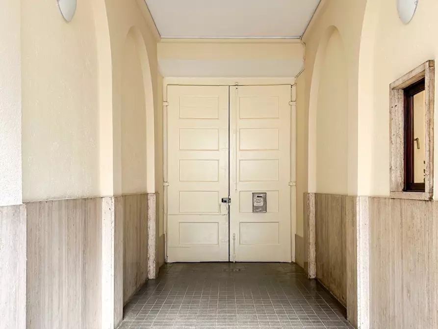 Immagine 21 di Stanza singola in affitto  in via pesaro 32 a Torino