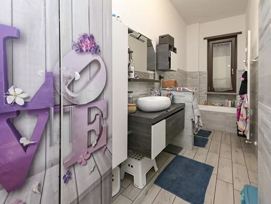 Immagine 47 di Trilocale in vendita  in Via Ventimiglia 188 a Torino