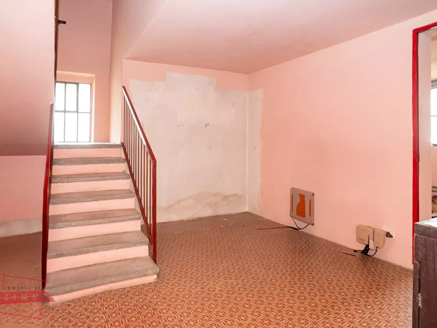 Immagine 42 di Villa in vendita  in via rossini 5 a San Damiano D'asti