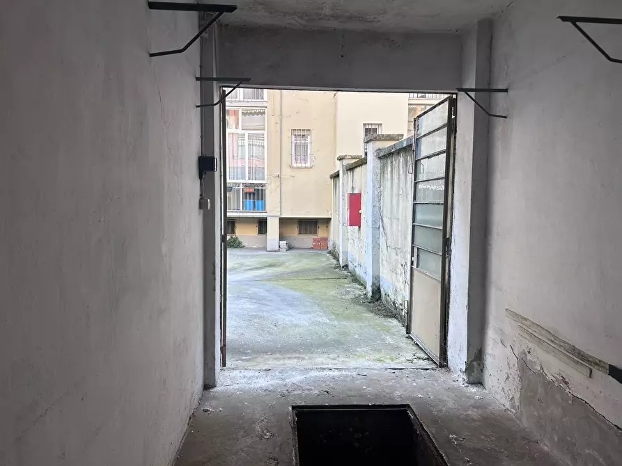 Immagine 6 di Garage in vendita  in Via Caluso 25 a Torino