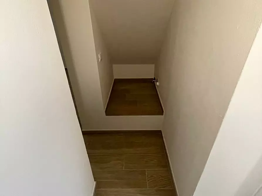 Immagine 4 di Monolocale in vendita  a Cascina