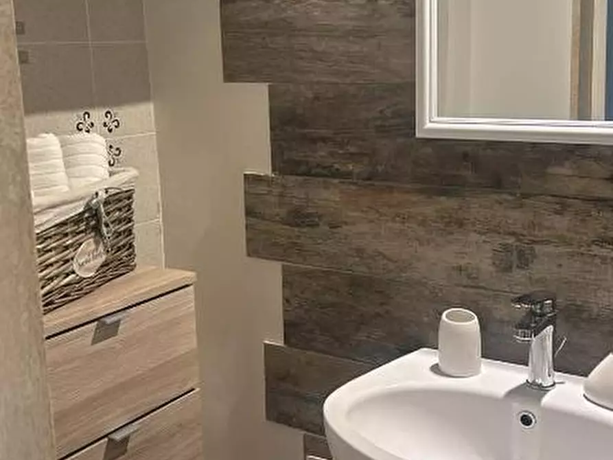 Immagine 8 di Casa indipendente in vendita  in Vicolo Santa Lucia a Monopoli