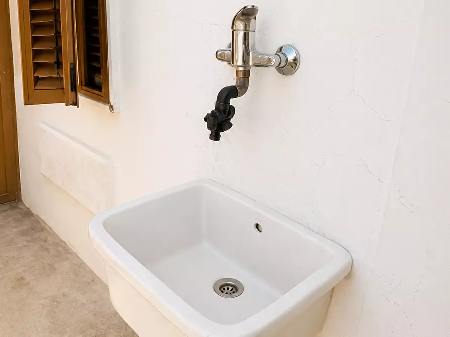 Immagine 22 di Casa indipendente in vendita  in Contrada Sant'Andrea a Monopoli