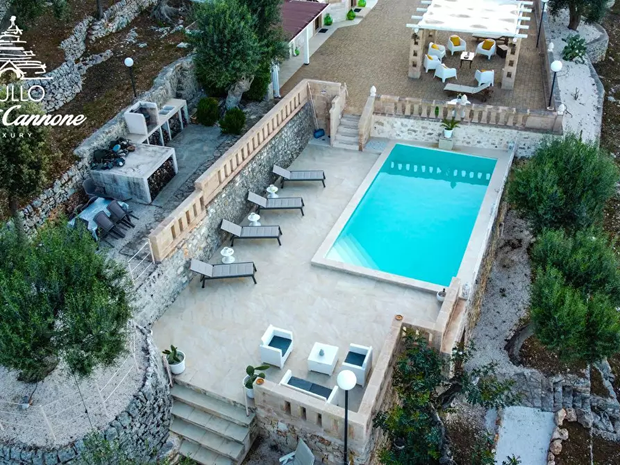 Immagine 30 di Rustico / casale in vendita  in Viale Monte Cannone a Fasano