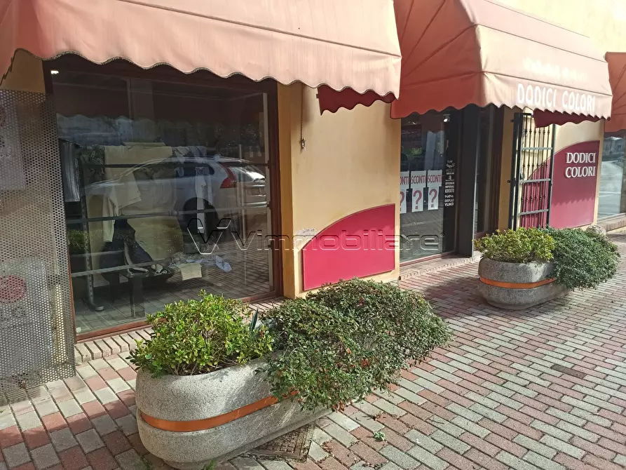 Immagine 4 di Locale commerciale in vendita  in Via G. Matteotti 81 a Poiana Maggiore