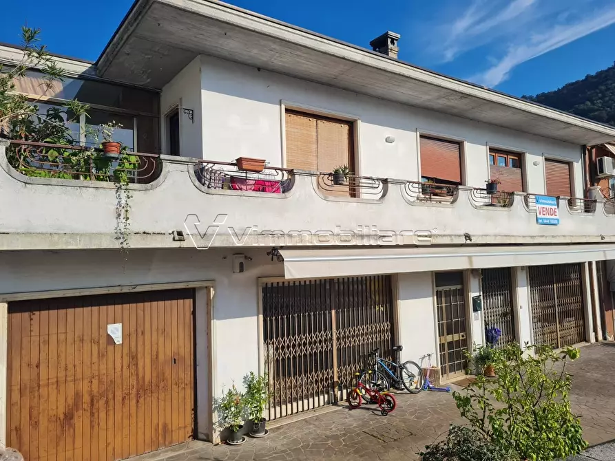 Immagine 2 di Pentalocale in vendita  in Piazza Guglielmo Marconi 1 a Val Liona