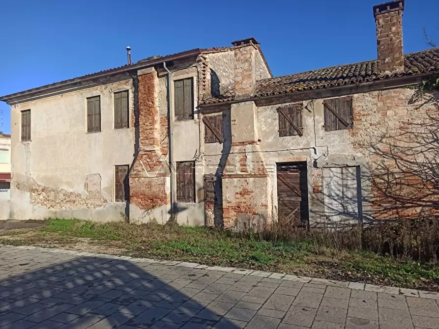 Immagine 1 di Rustico / casale in vendita  in Via G. Matteotti 58 a Poiana Maggiore