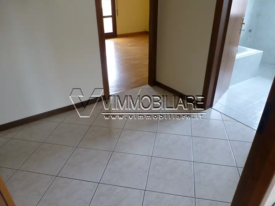 Immagine 16 di Quadrilocale in vendita  in via Andrea Palladio 6 int.4 a Poiana Maggiore