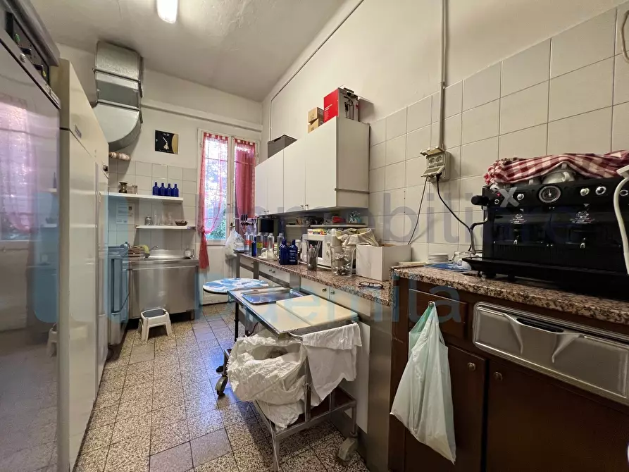 Immagine 27 di Bar / Ristorante in vendita  a Bologna