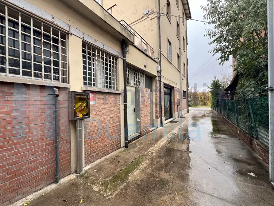Immagine 3 di Locale commerciale in vendita  a Ozzano Dell'emilia