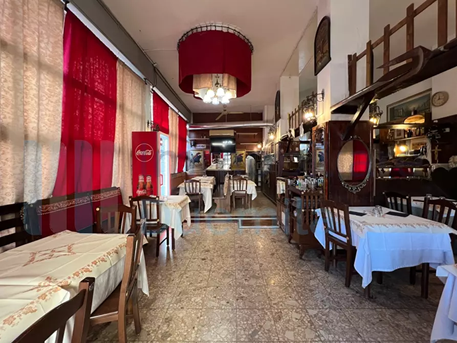 Immagine 2 di Bar / Ristorante in vendita  a Bologna