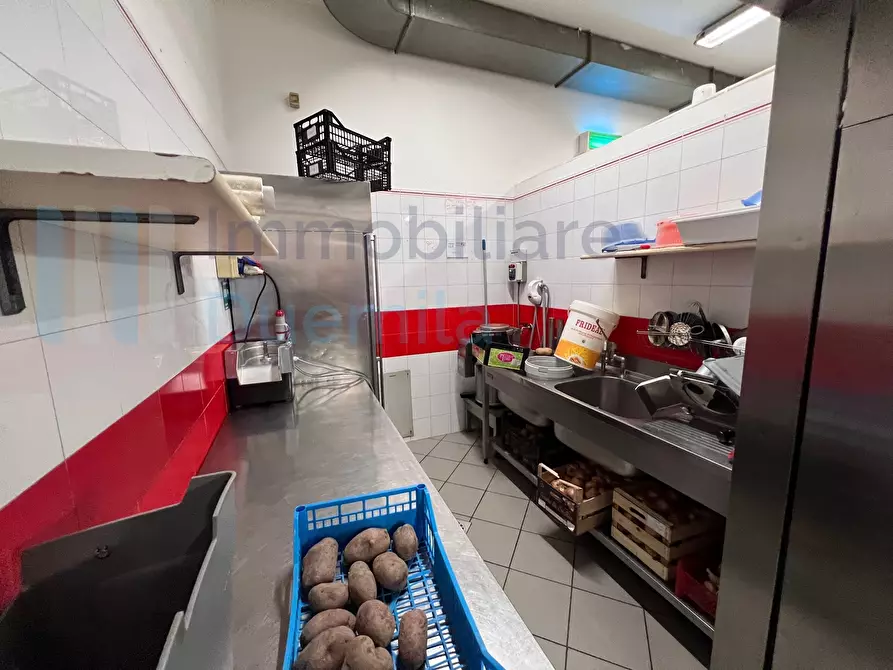 Immagine 33 di Bar / Ristorante in vendita  a Castello D'argile