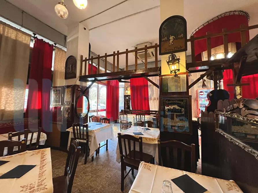 Immagine 4 di Bar / Ristorante in vendita  a Bologna