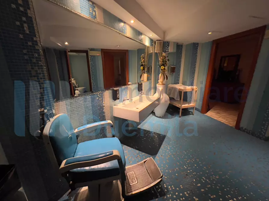 Immagine 39 di Bar / Ristorante in vendita  a Bologna