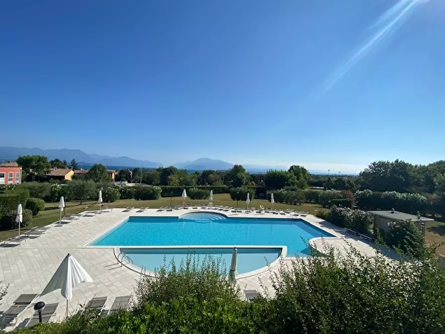 Immagine 1 di Bilocale in affitto  a Desenzano Del Garda