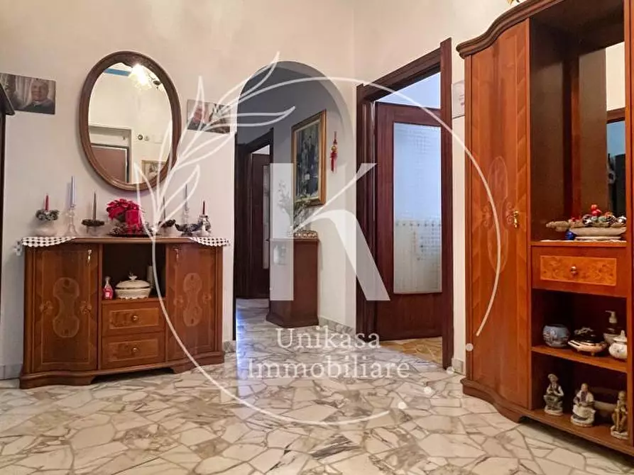 Immagine 2 di Pentalocale in vendita  in Via XX Settembre a Savona