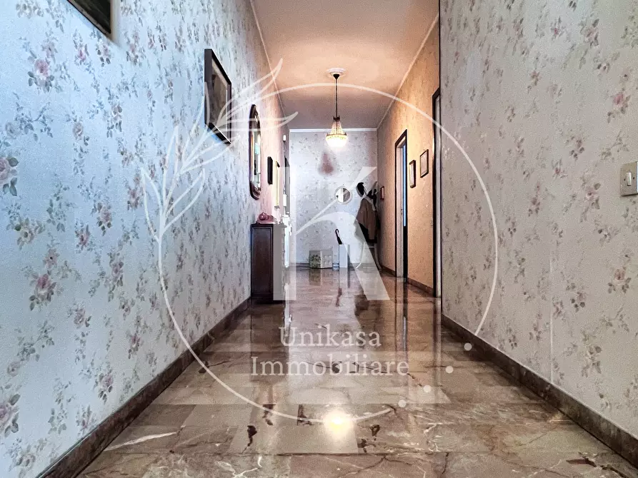 Immagine 21 di Pentalocale in vendita  in Corso Vittorio Veneto 54 a Savona