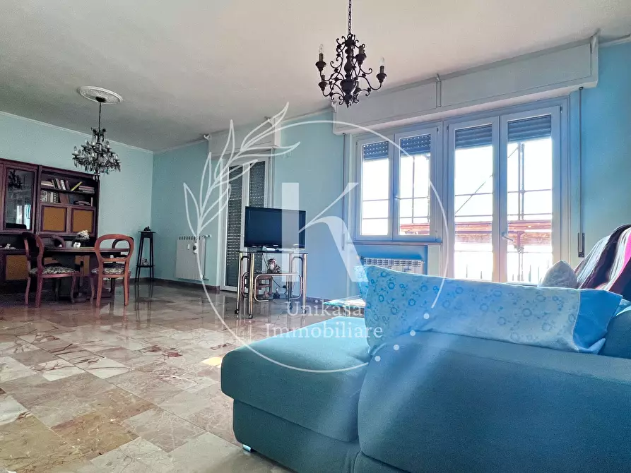 Immagine 15 di Pentalocale in vendita  in Corso Vittorio Veneto 54 a Savona