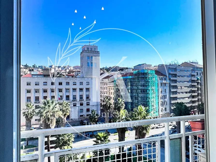 Immagine 30 di Pentalocale in vendita  in Piazza Aurelio Saffi a Savona