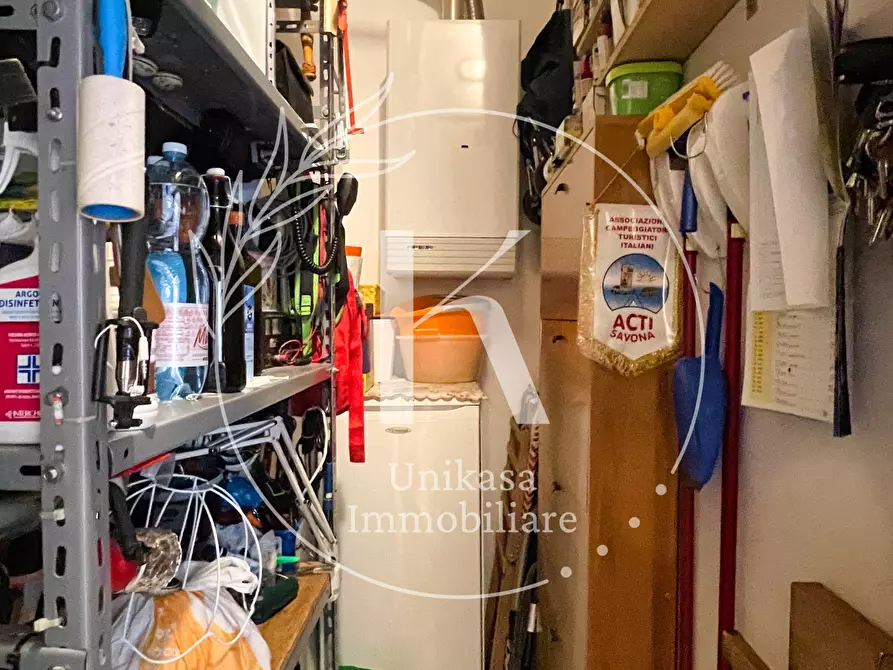 Immagine 28 di Quadrilocale in vendita  in Via Fiume 9 a Savona