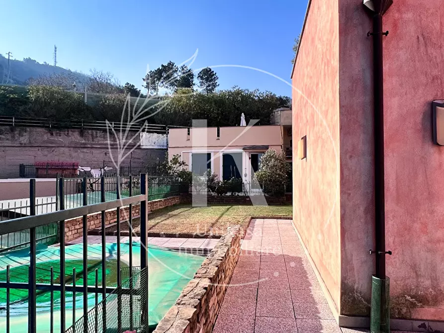 Immagine 9 di Quadrilocale in vendita  in Via Aurelia 454 a Vado Ligure