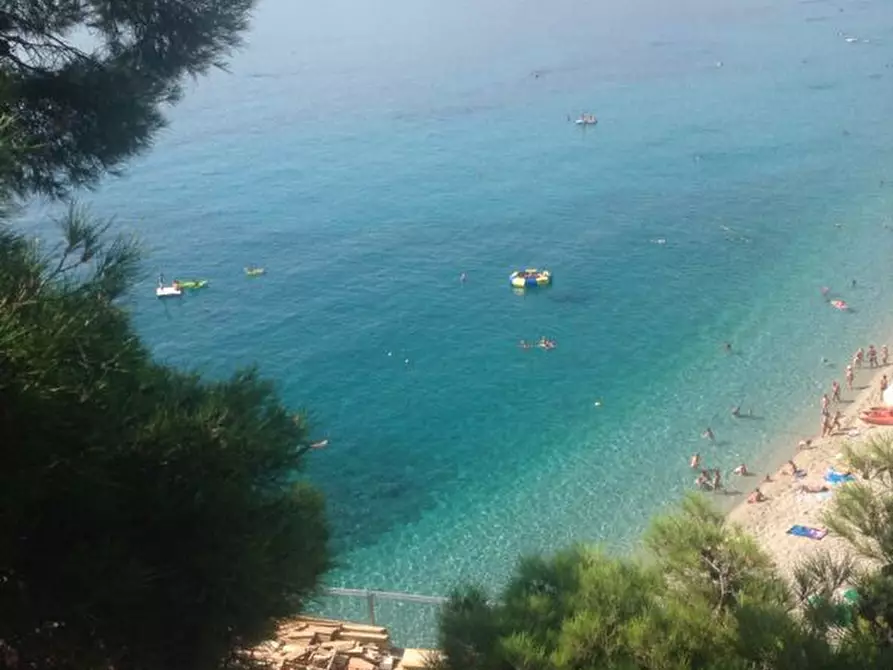 Immagine 1 di Casa semindipendente in vendita  a Bergeggi