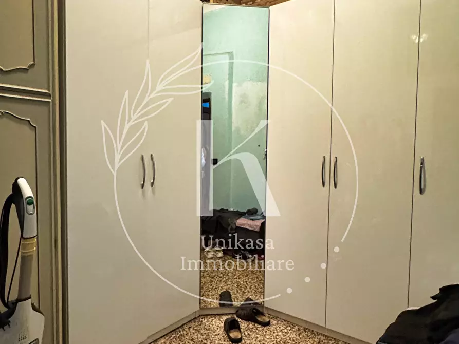 Immagine 17 di Pentalocale in vendita  in Via Bartolomeo Guidobono 3 a Savona
