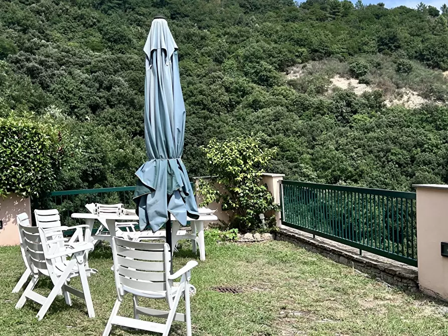 Immagine 4 di Villa in vendita  in Via Alla Strà a Savona