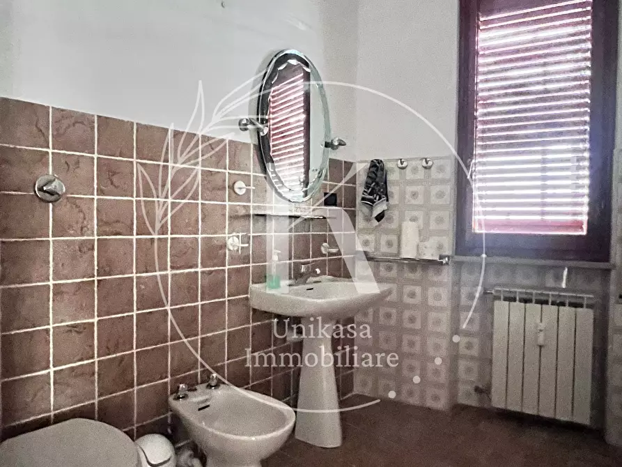 Immagine 15 di Quadrilocale in vendita  in Via Genova 6F a Savona