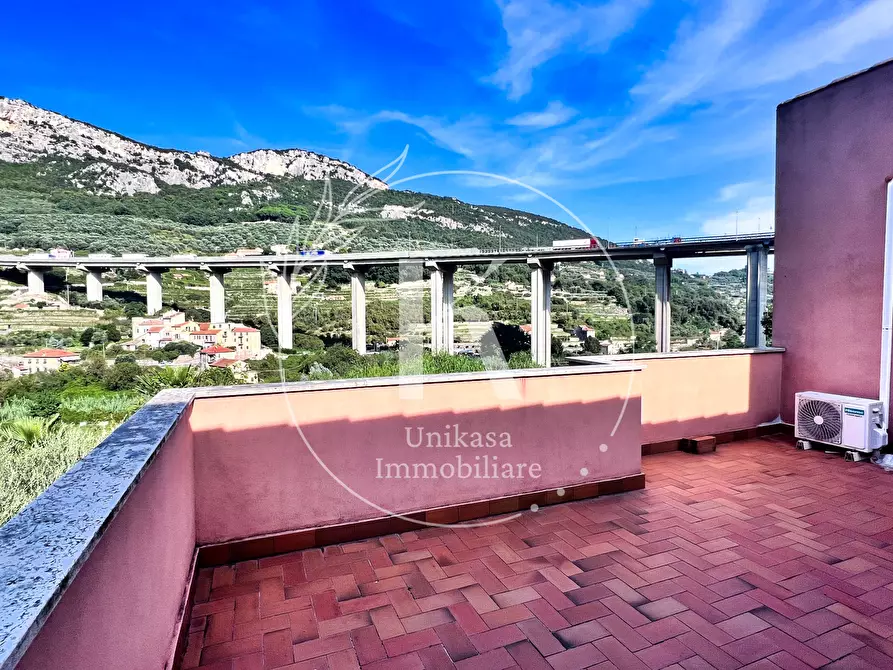 Immagine 35 di Villa in vendita  in Via per Calice a Finale Ligure