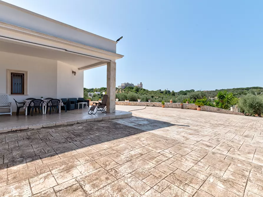 Immagine 23 di Villa in vendita  in Via Provinciale Martina Franca a Ostuni