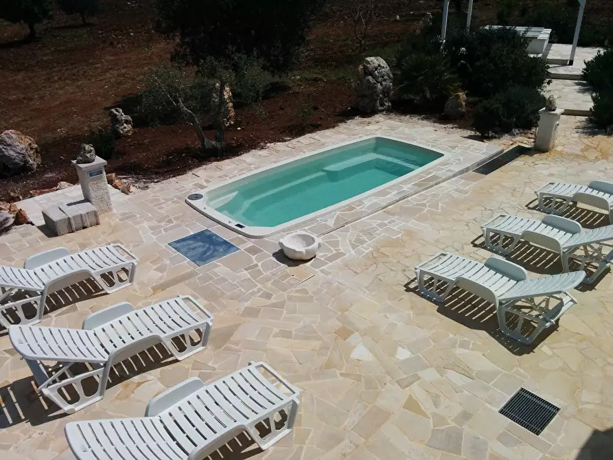 Immagine 3 di Villa in vendita  in contrada san benedetto a Ostuni