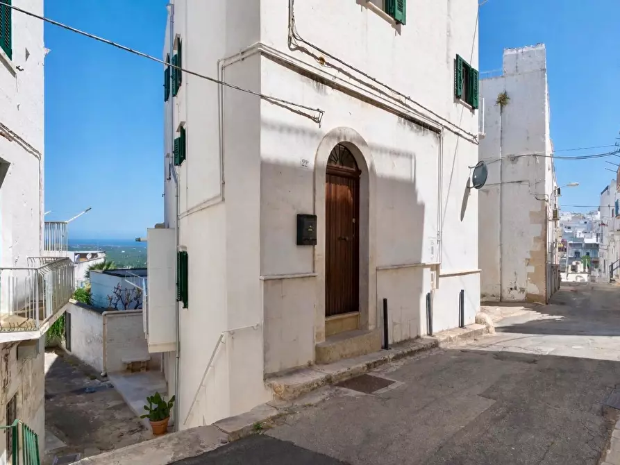 Immagine 2 di Casa indipendente in vendita  in Piazza della Libertà a Ostuni