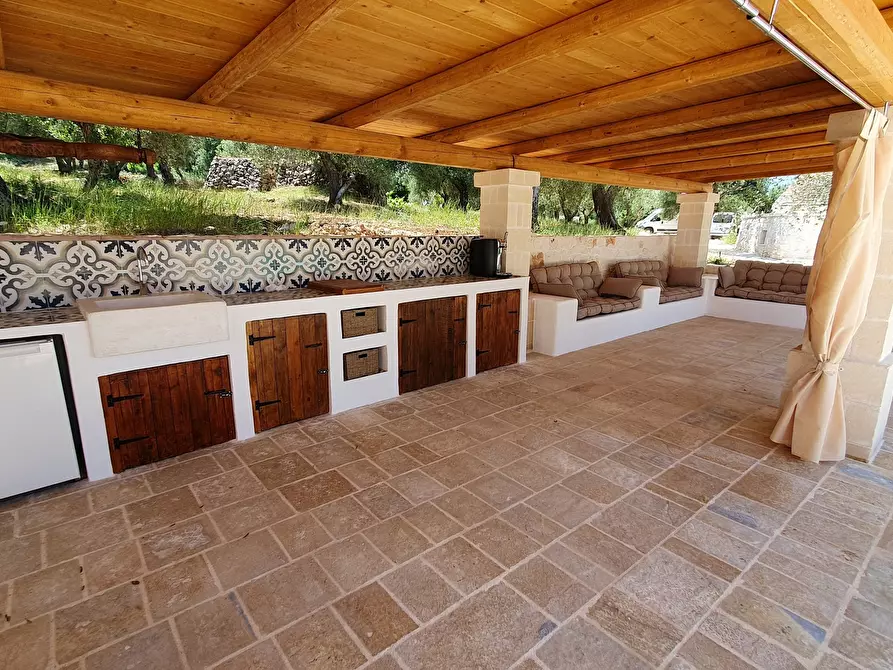 Immagine 31 di Villa in vendita  in CONTRADA  PASCAROSA a Ostuni