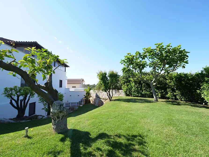 Immagine 6 di Villa in vendita  in SP29 31 a Ostuni
