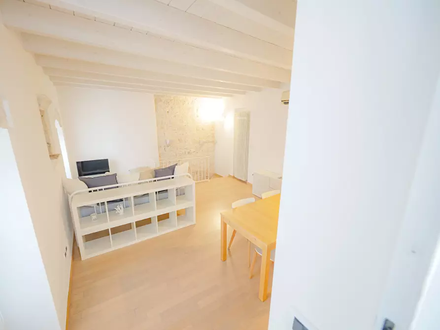 Immagine 36 di Palazzo in vendita  in Via Cattedrale a Ostuni