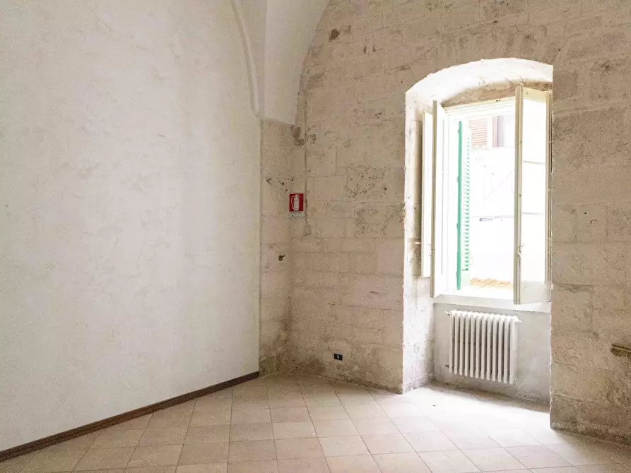 Immagine 9 di Palazzo in vendita  in Via Martiri di Kindu a Ostuni
