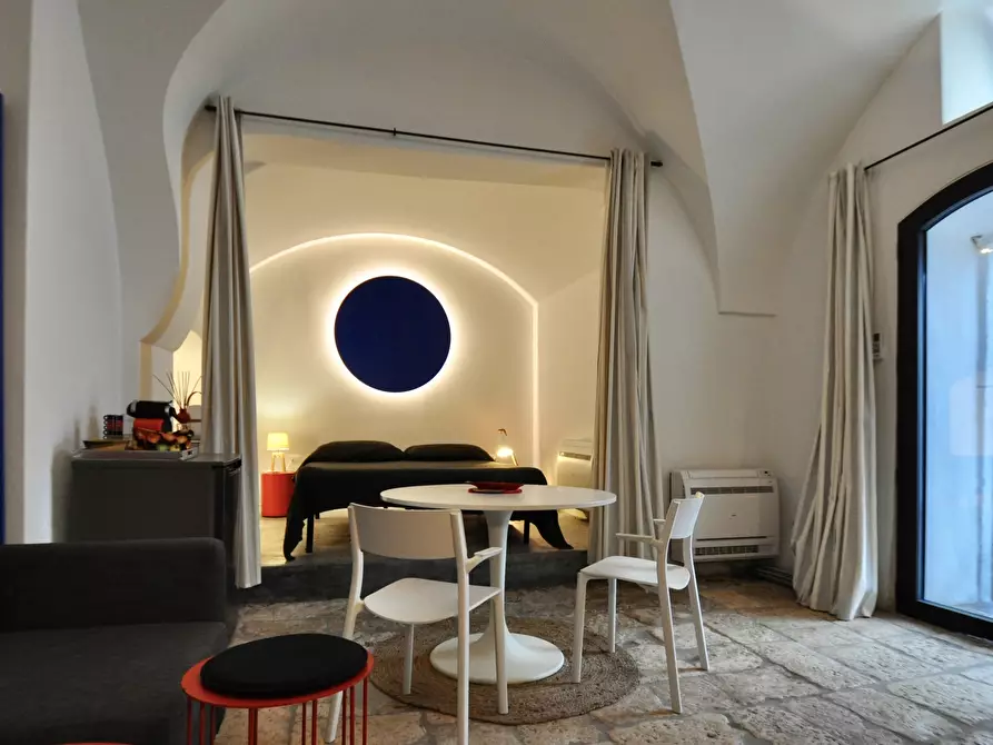 Immagine 1 di Casa indipendente in vendita  in VICO PERGOLA a Ostuni