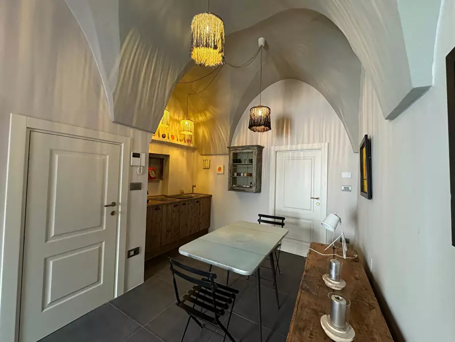 Immagine 5 di Casa indipendente in vendita  in Via Roma a Ostuni