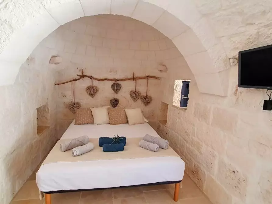 Immagine 14 di Villa in vendita  in CONTRADA  PASCAROSA a Ostuni