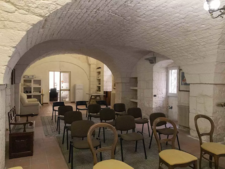 Immagine 34 di Palazzo in vendita  in Via Martiri di Kindu a Ostuni