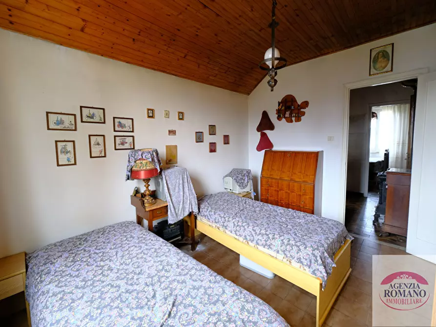 Immagine 10 di Rustico / casale in vendita  a Urbe