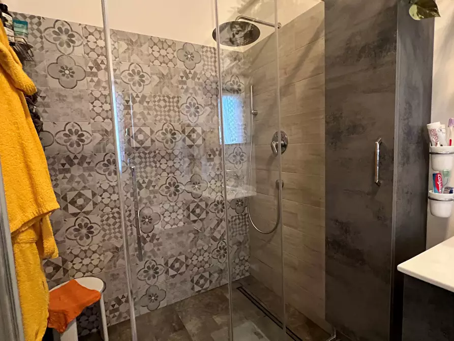 Immagine 28 di Pentalocale in vendita  a Urbe