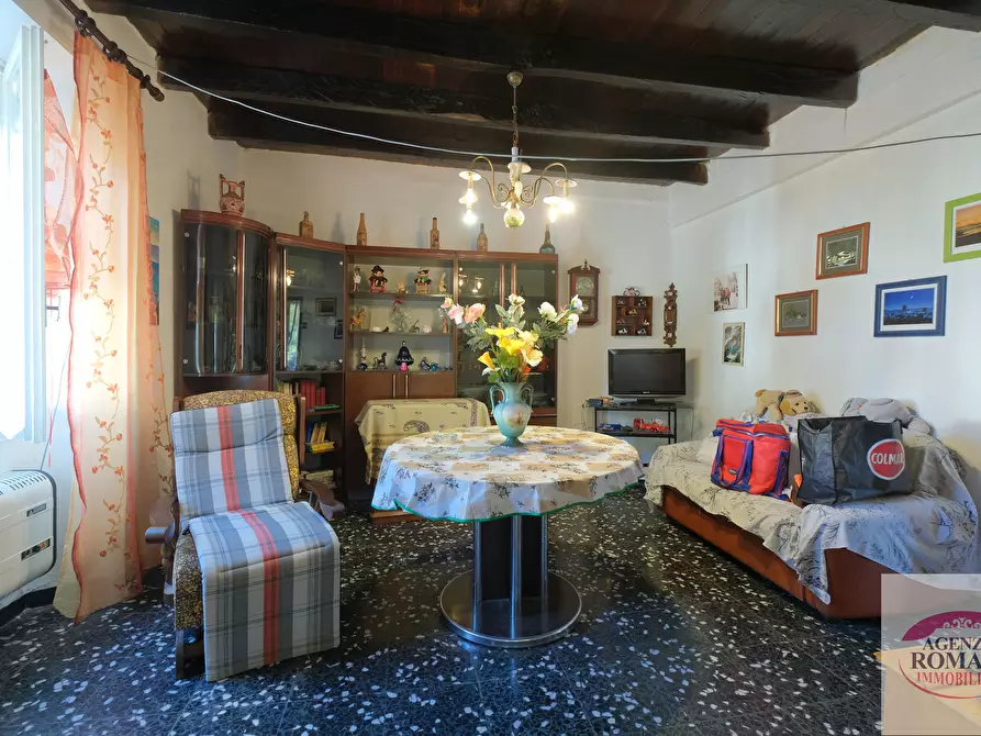 Immagine 26 di Porzione di casa in vendita  in Via Montà 14 a Urbe